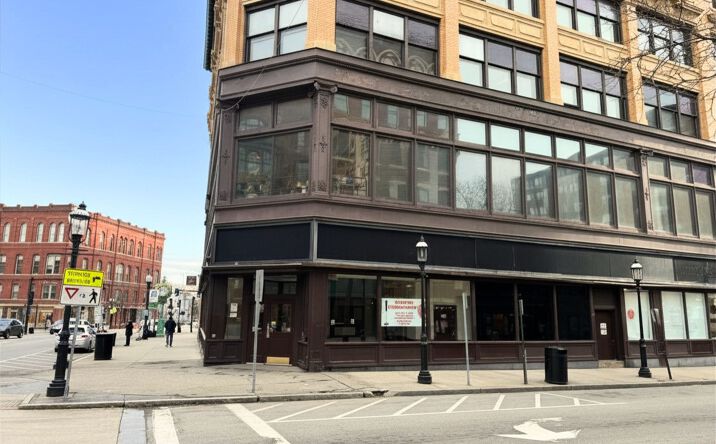 Pictures of Retail, Restaurant property located at 24 Merrimack Street, Lowell, MA 01852 for lease - image #1