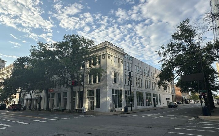 Pictures of Office, Retail property located at 229 W Capitol Ave, Little Rock, AR 72201 for lease - image #1