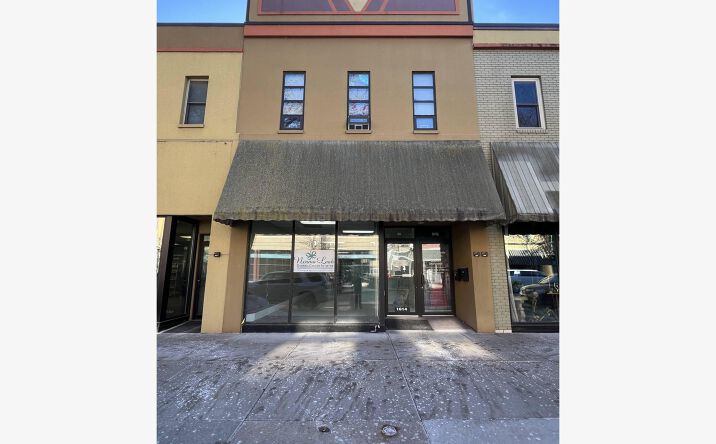 Pictures of Retail, Office property located at 1614 SECOND AVE, ROCK ISLAND, IL 61201 for lease - image #1