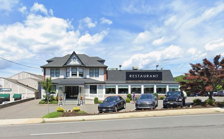Pictures of Restaurant property located at 8289 Jericho Turnpike, Woodbury, NY 11797 for lease - image #1