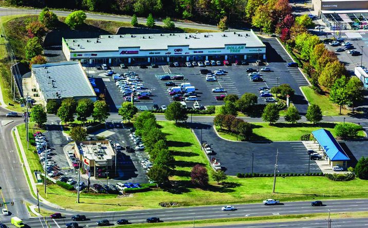 Pictures of Retail, Restaurant property located at 11700 Memorial Pkwy SW, Huntsville, AL 35803 for lease - image #1
