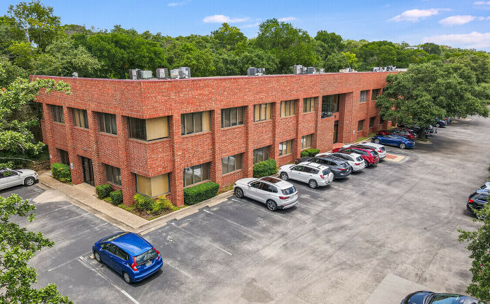 Pictures of Office property located at 5750 Balcones Dr, Austin, TX 78731 for lease - image #1