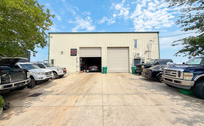 Pictures of Industrial property located at 2114 Greenwood Street, Kenner, LA 70062 for lease - image #1