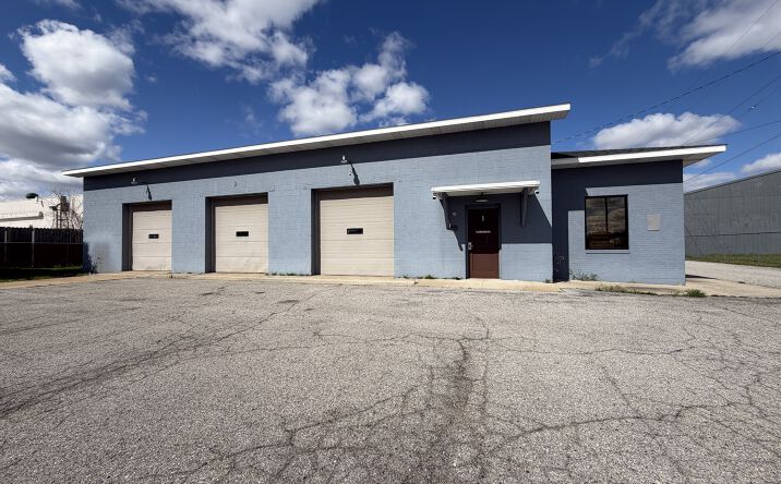 Pictures of Office, Industrial property located at 3214 BAY RD, SAGINAW, MI 48603 for lease - image #1