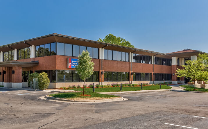 Pictures of Office property located at 9850 Nicholas St., Omaha, NE 68114 for lease - image #1