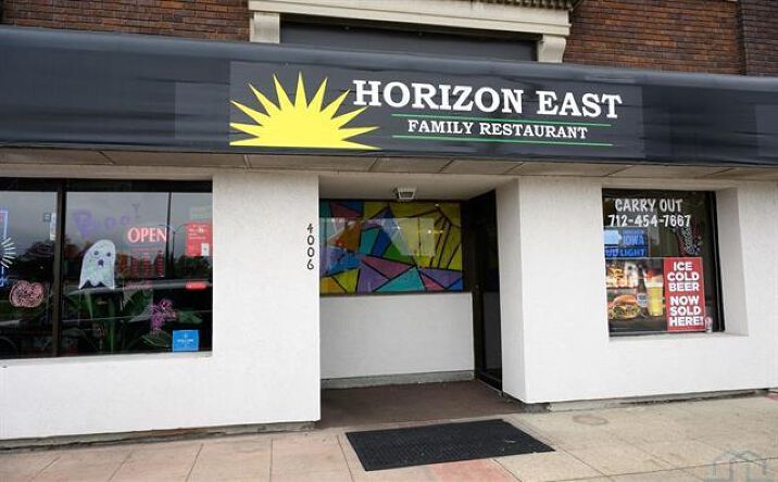 Pictures of Restaurant property located at 4006 Morningside Avenue, Sioux City, IA 51106 for lease - image #1