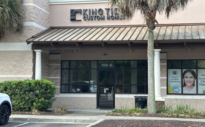 Pictures of Retail, Special Purpose property located at 1050 Fording Island Road, Bluffton, SC 29910 for lease - image #1