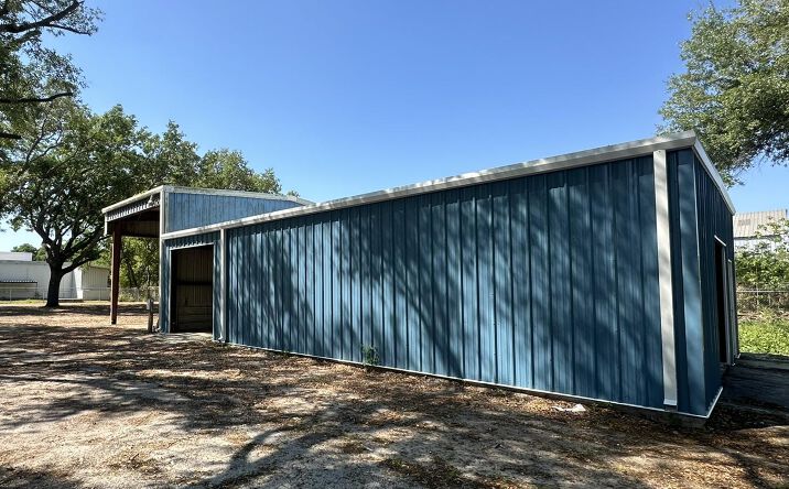 Pictures of Industrial property located at 2701 & 2702 E. Wilder Ave., Tampa, FL 33610 for lease - image #1