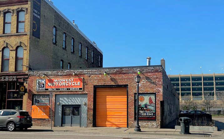Pictures of Retail, Industrial, Restaurant property located at 215 N Washington Ave, Minneapolis, MN 55401 for lease - image #1