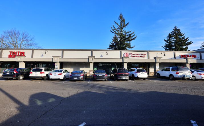 Pictures of Retail property located at 2240 Southeast 182nd Avenue, Portland, OR 97233 for lease - image #1