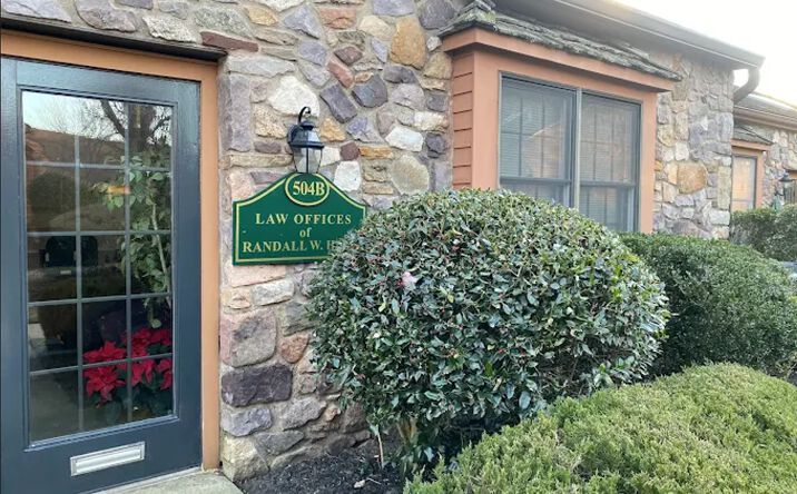 Pictures of Office property located at 301 Oxford Valley Rd, 504B, Yardley, PA 19067 for lease - image #1