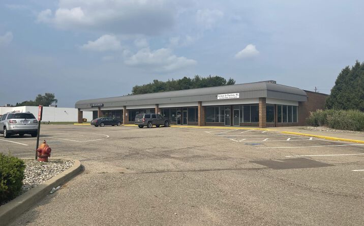 Pictures of Retail property located at 203 N US-131 Highway Suite 203, Three Rivers, MI 49093 for lease - image #1
