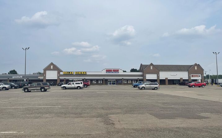 Pictures of Retail property located at 203 N US-131 Highway Suite 221, Three Rivers, MI 49093 for lease - image #1