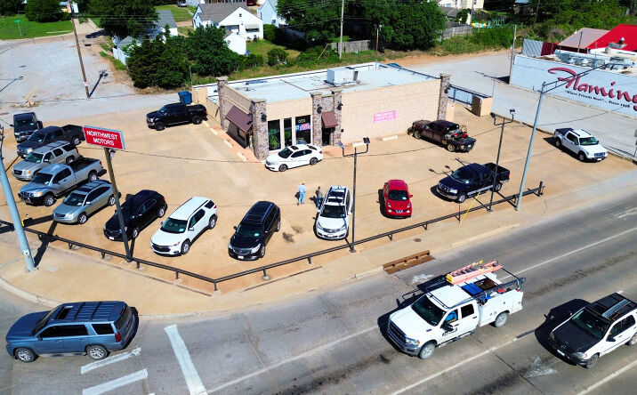 Pictures of Retail, Land property located at 530 S Van Buren St, Enid, OK 73703 for lease - image #1