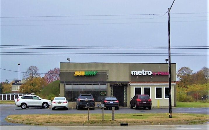 Pictures of Retail, Office property located at 2004 M-139 B, Benton Harbor, MI 49022 for lease - image #1