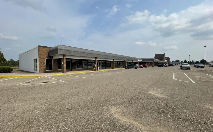 Pictures of Office, Retail property located at 203 N US-131 Highway Suite 255, Three Rivers, MI 49093 for lease - image #1