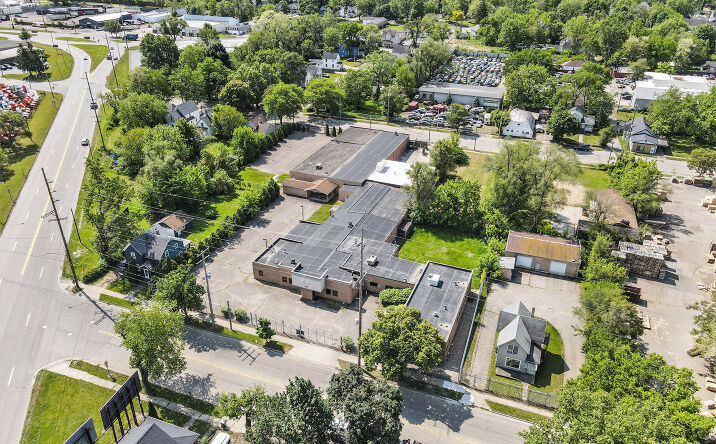 Pictures of Industrial, Office property located at 1206 E Crosstown Parkway Entire bldg, Kalamazoo, MI 49001 for lease - image #1