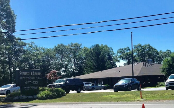 Pictures of Retail, Office property located at 433 Seminole Road, Norton Shores, MI 49441 for lease - image #1
