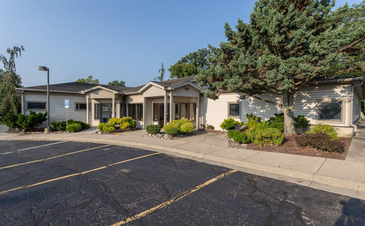 Pictures of Office property located at 1418 E Michigan Avenue #2, Jackson, MI 49202 for lease - image #1