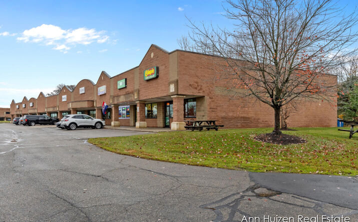 Pictures of Retail, Restaurant, Office property located at 8516 Homestead Drive 111, Zeeland, MI 49464 for lease - image #1