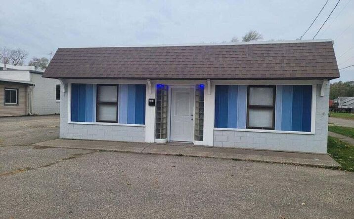 Pictures of Industrial, Retail, Office property located at 2421 Clyde Park Avenue SW, Wyoming, MI 49509 for lease - image #1