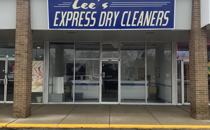 Pictures of Retail property located at 15102 E Thirteen Mile Road, Warren, MI 48088 for lease - image #1