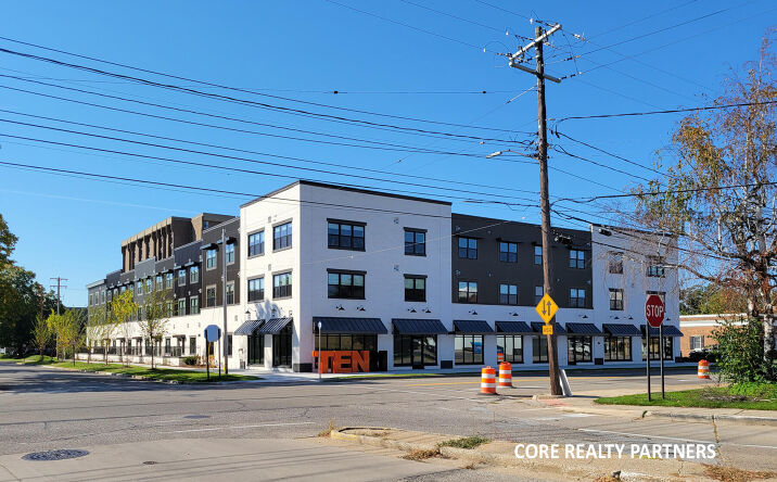 Pictures of Office, Retail property located at 1021 Jefferson Street A, Muskegon, MI 49440 for lease - image #1
