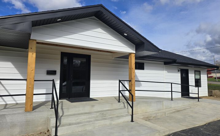 Pictures of Office property located at 2900 Spring Arbor Road, Jackson, MI 49203 for lease - image #1