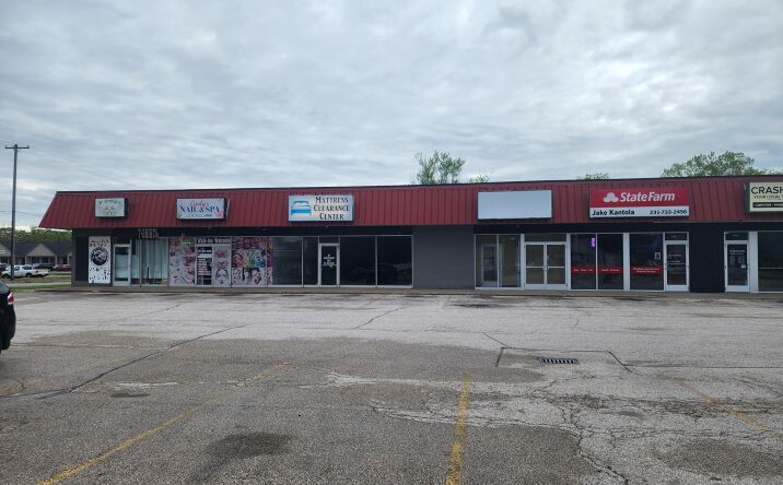 Pictures of Retail, Office property located at 3104 Henry Street, Muskegon, MI 49441 for lease - image #1
