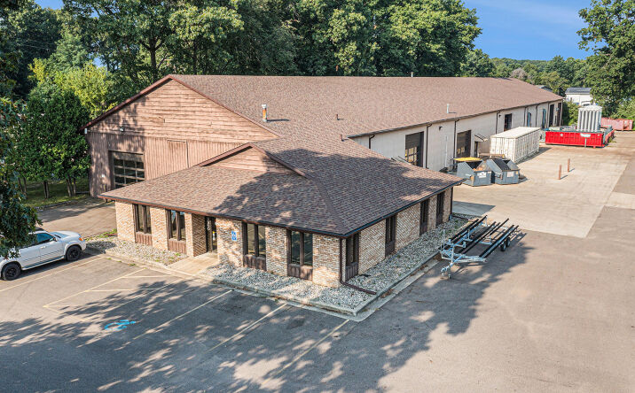 Pictures of Industrial, Retail, Office property located at 9350 Shaver Road Suite C, Portage, MI 49024 for lease - image #1
