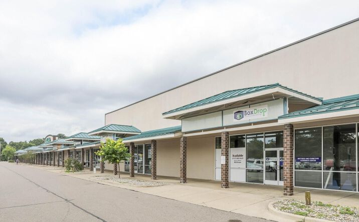 Pictures of Retail, Restaurant, Office, Industrial property located at 1525 W Michigan Avenue W 35A, Battle Creek, MI 49037 for lease - image #1