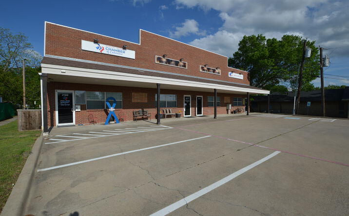 Pictures of Retail, Office property located at 216 N ARCH ST, ROYSE CITY, TX 75189 for lease - image #1
