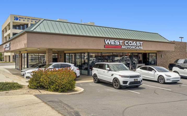 Pictures of Retail property located at 7092-7094 Miramar Road, San Diego, CA 92121 for lease - image #1