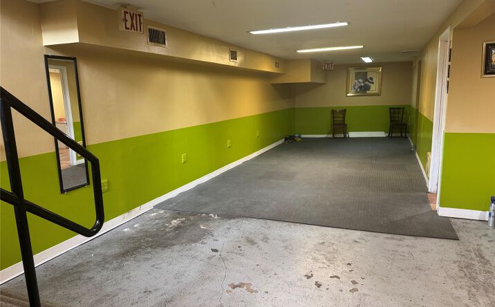 Pictures of Retail property located at 1931 New York Avenue LL, Huntington, NY 11746 for lease - image #1