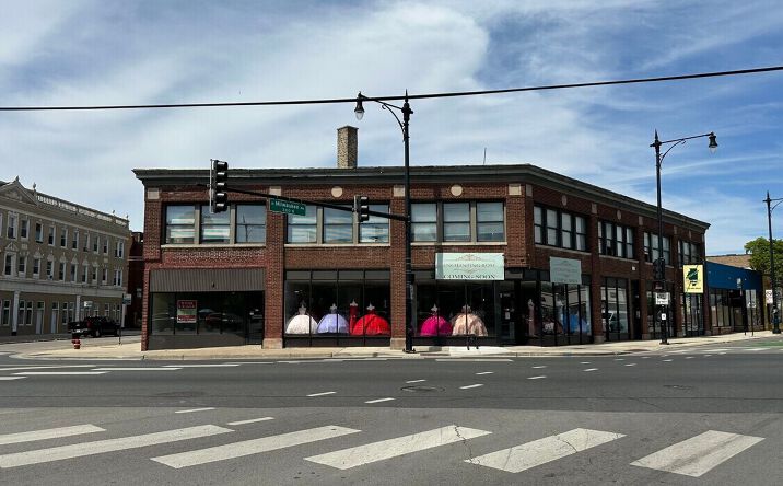 Pictures of Retail property located at 3306 N Pulaski Road, Chicago, IL 60641 for lease - image #1