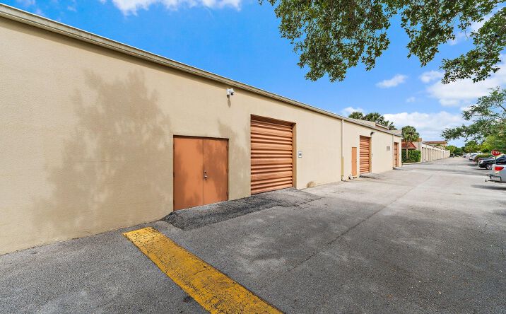 Pictures of Industrial property located at 803 Maplewood Drive 36b, Jupiter, FL 33458 for lease - image #1