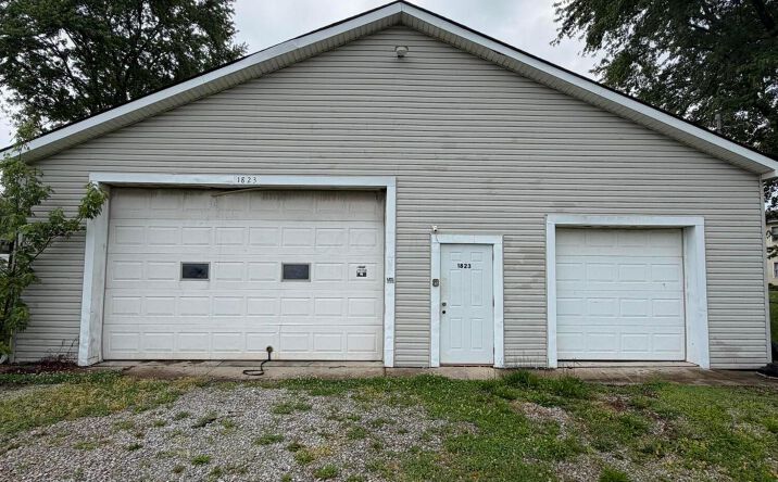Pictures of Retail property located at 1823 W Chestnut Street, Lancaster, OH 43130 for lease - image #1