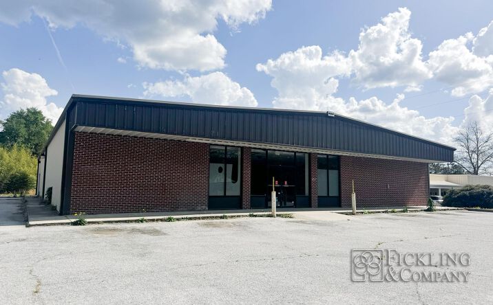 Pictures of Retail property located at 175 MILLEDGEVILLE HWY, GORDON, GA 31031-3803 for lease - image #1