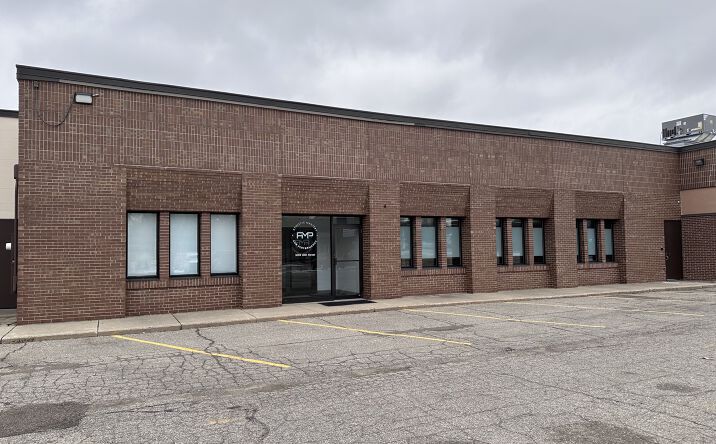 Pictures of Retail, Office, Special Purpose property located at 3099 30th Street Southwest, Grandville, MI 49418 for lease - image #1