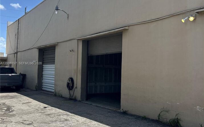 Pictures of Industrial property located at 2309 SW 60th Way # B, Miramar, FL 33023 for lease - image #1