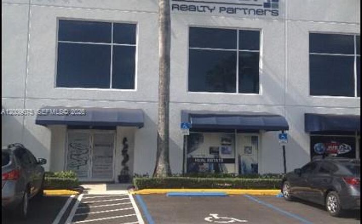 Pictures of Office property located at 7500 NW 25th St # 114, Miami, FL 33122 for lease - image #1