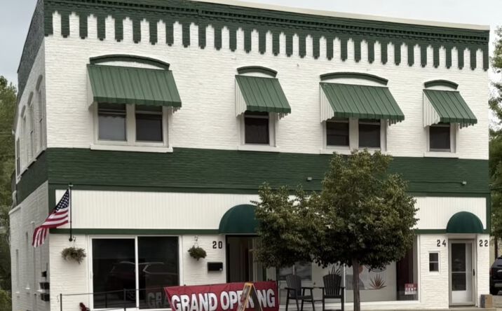 Pictures of Office property located at 20 North Main Street, Mayville, WI 53050 for lease - image #1