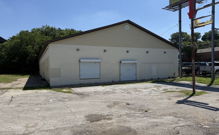 Pictures of Retail property located at 1822 Jacksboro Hwy., Fort Worth, TX 76114 for lease - image #1