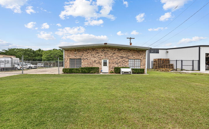 Pictures of Industrial, Special Purpose property located at 110 Brush Road, Broussard, LA 70518 for lease - image #1