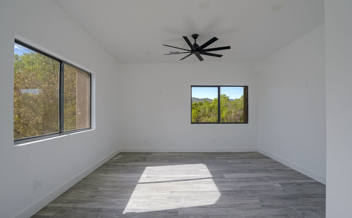 Pictures of Office property located at 1577 PLAZA W DR, PRESCOTT, AZ 86303-5568 for lease - image #1