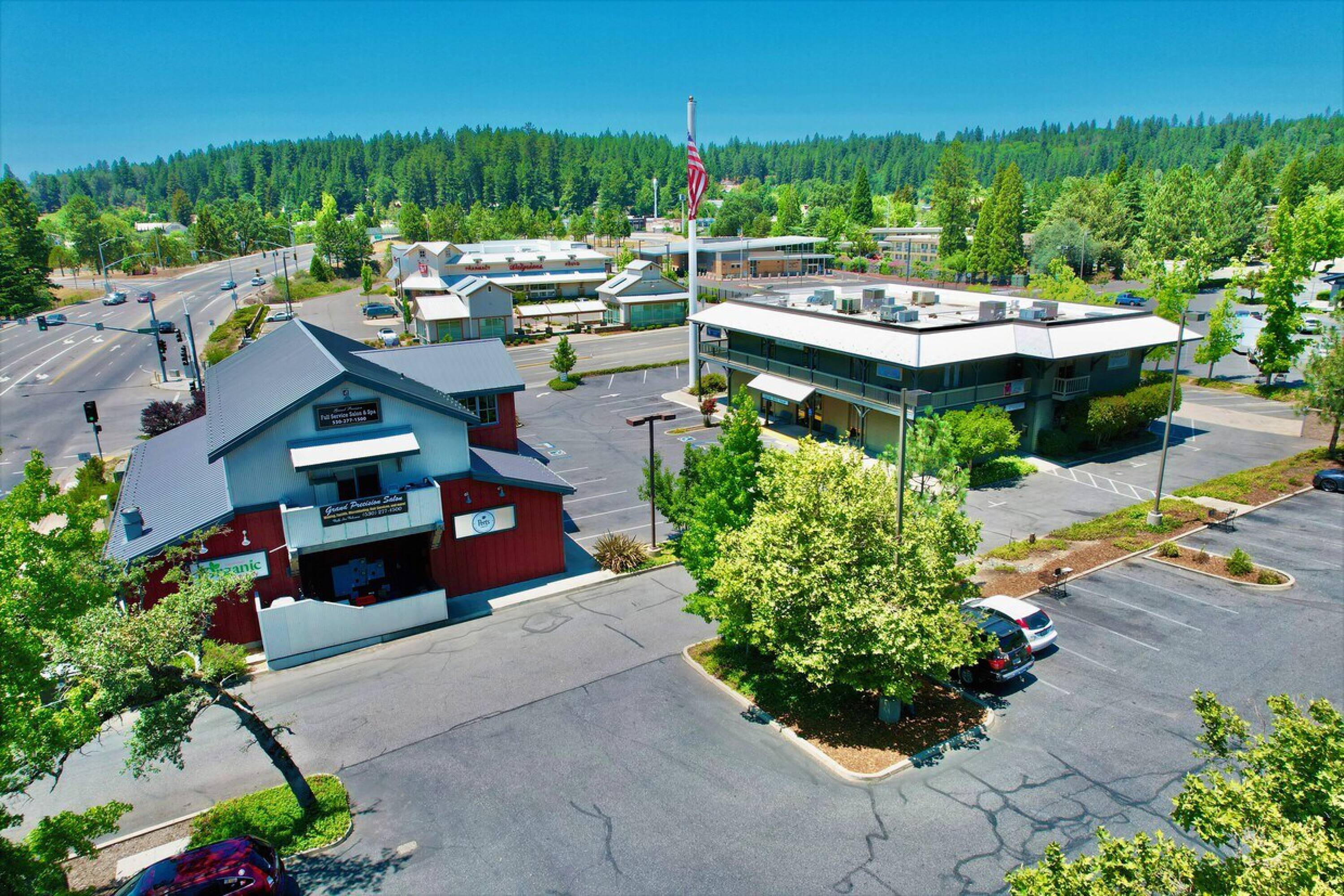 851 Sutton Way, Grass Valley, CA 95945