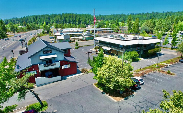 Pictures of Retail, Office, Restaurant property located at 851 SUTTON WAY, GRASS VALLEY, CA 95945-5178 for lease - image #1