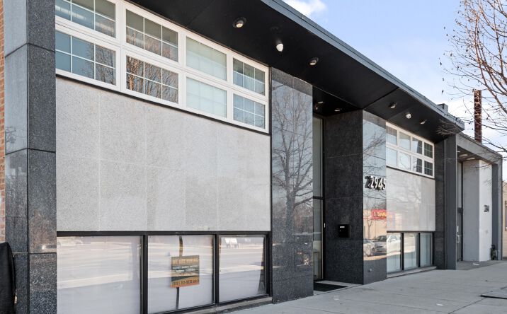 Pictures of Office property located at 2945 West Peterson Ave, Chicago, IL 60659 for lease - image #1