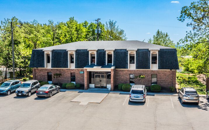 Pictures of Office, Special Purpose property located at 2129 Electric Road Southwest, Cave Spring, VA 24018 for lease - image #1