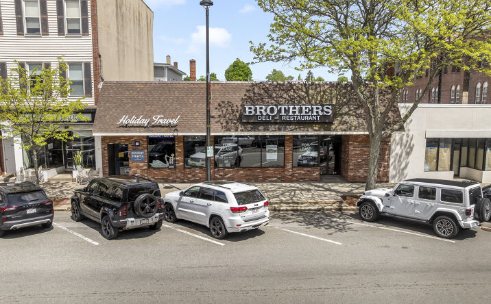 Pictures of Retail, Office, Restaurant property located at 406 Main Street, Wakefield, MA 01880 for lease - image #1